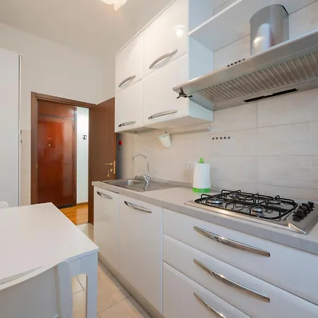 アパート Xenia - Renovated Two-room In Fiera Area ミラノ
