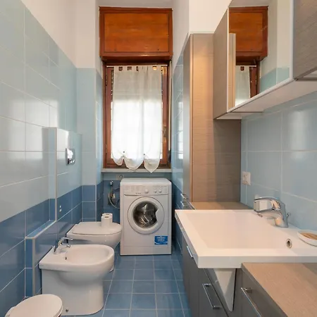Xenia - Renovated Two-room In Fiera Area アパート